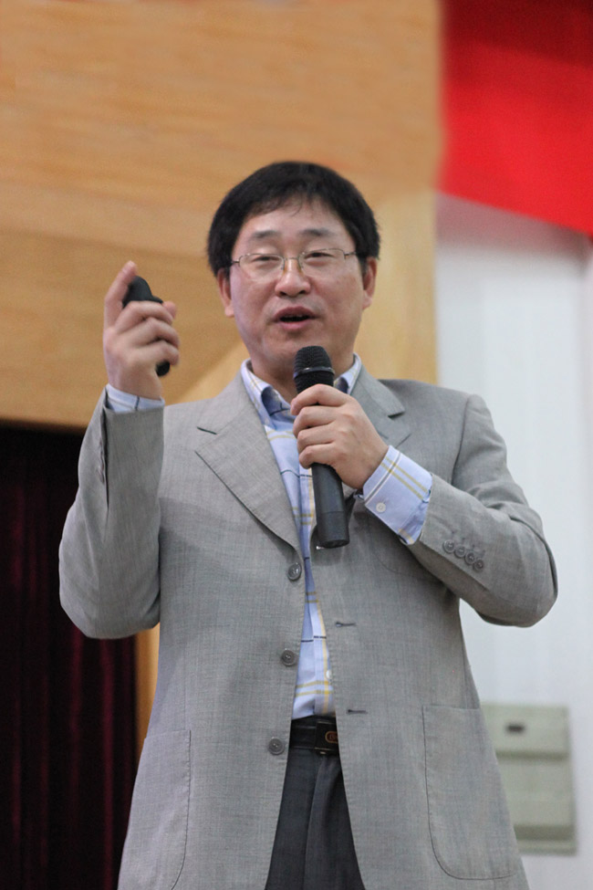 Prof. Wang Yuechuan